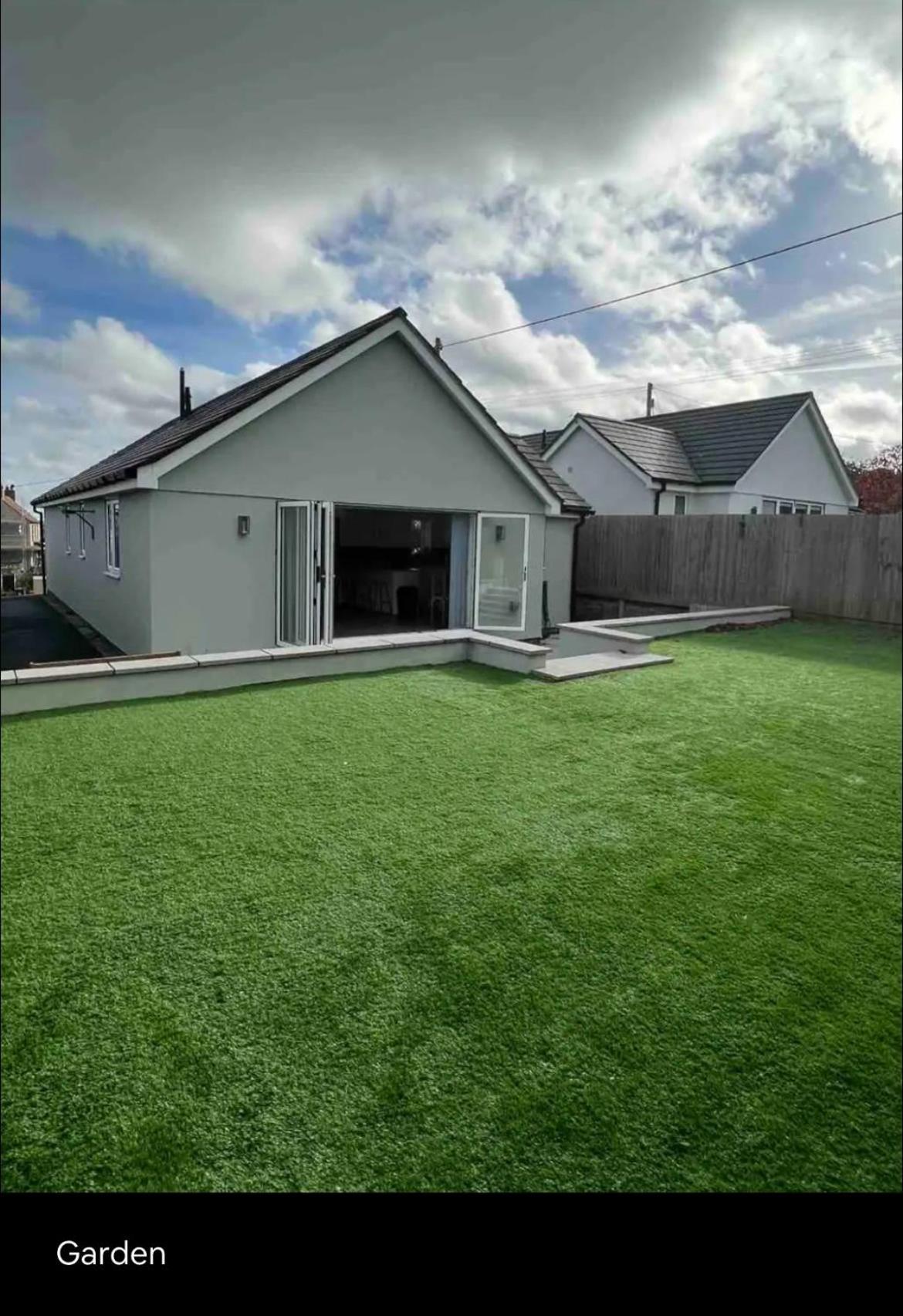 Green 3 Bed Bungalow With En-Suite And Parking Felton  Exteriér fotografie